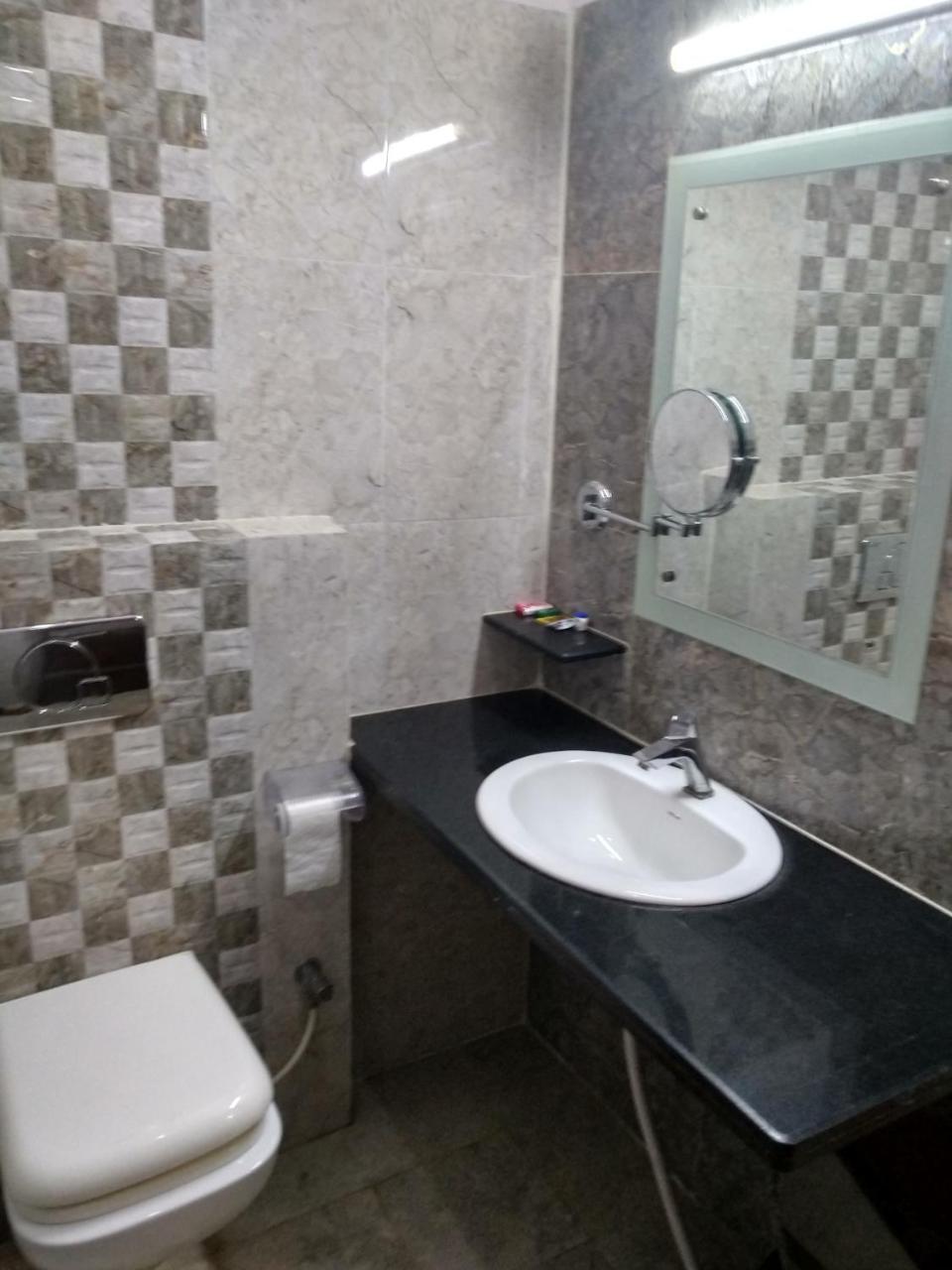 Hotel Rb Palace Dhaulpur Exterior foto