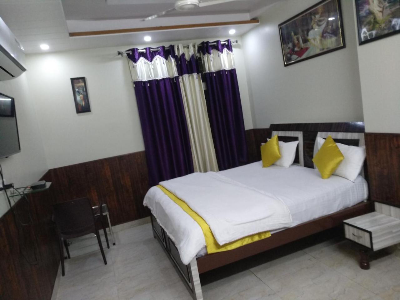 Hotel Rb Palace Dhaulpur Exterior foto