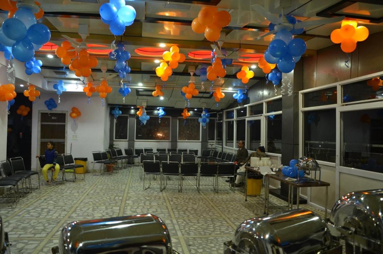 Hotel Rb Palace Dhaulpur Exterior foto