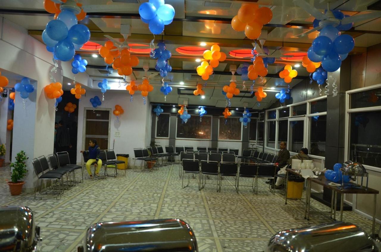 Hotel Rb Palace Dhaulpur Exterior foto